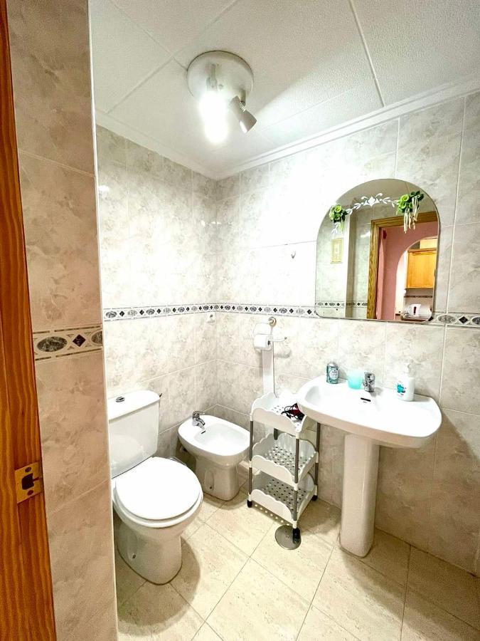 Torrevieja Comfortable Apartment Екстер'єр фото