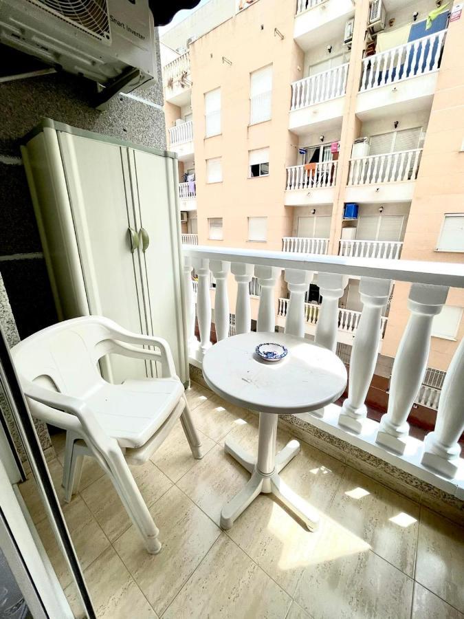 Torrevieja Comfortable Apartment Екстер'єр фото